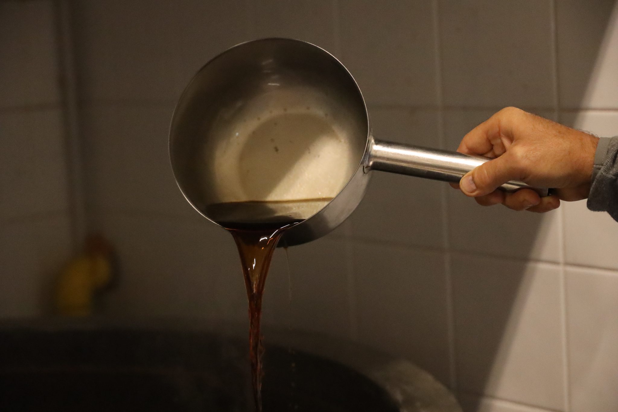 what is cooked grape must does balsamic vinegar contain caramel